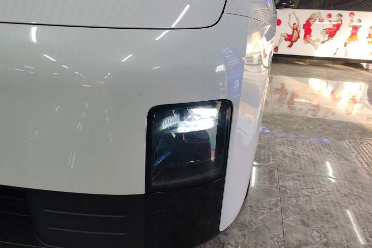 Used Li Auto MEGA 2024 Ultra Model