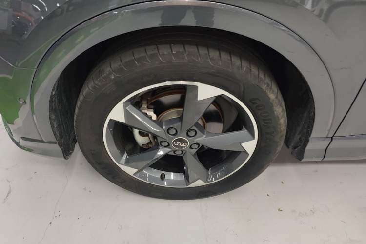 Used Audi Q3 2023 35 TFSI Fashion Dynamic Model (1.5T)
