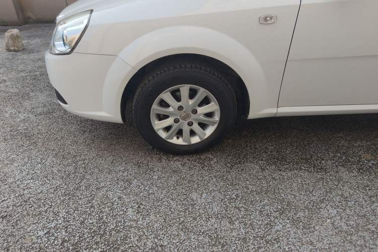 Used Buick Excelle 2013 1.5L Manual Classic Model
