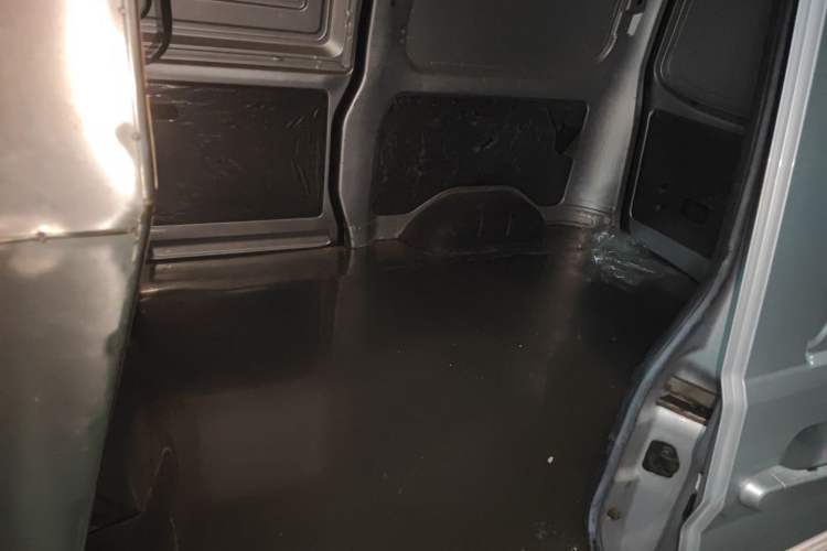 Used Wuling Rongguang S 2021 1.2L Standard Model Window-Sealed Car with Air Conditioning 2 Seats LSI
