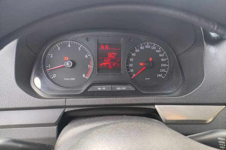 Used Volkswagen Jetta 2013 1.4L Manual Fashion Model