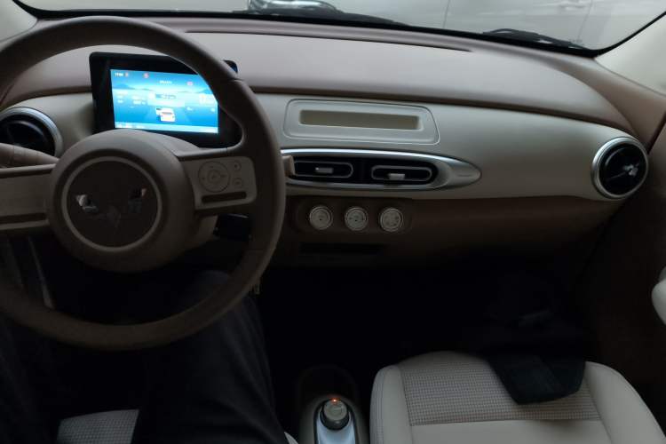 Used Wuling Hongguang MINIEV 2025 Four-Door Version Advanced Edition
