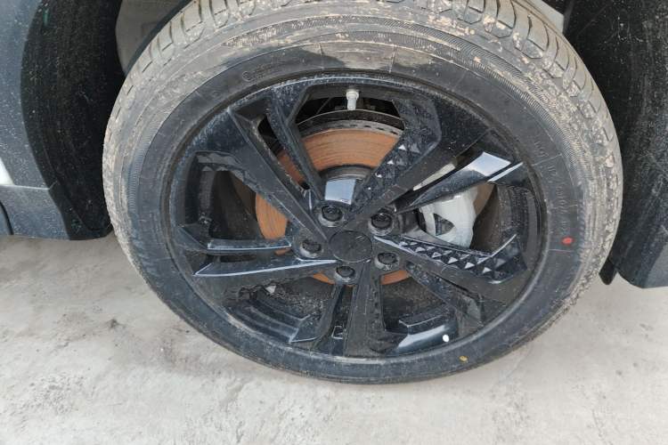 Used Geely Auto Coolray 2025 Bin Yue L 1.5T DCT Starlight Edition