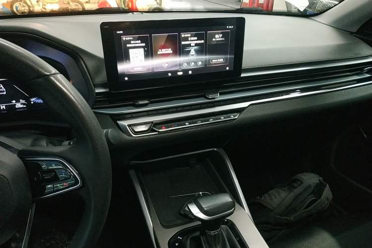 Used Geely Auto Emgrand 2022 4th Generation 1.5L CVT Elite Model
