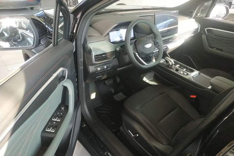 Used Geely Auto Haoyue L 2024 2.0T DCT Prestige Version