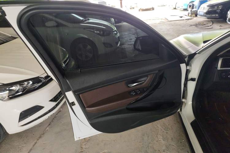 Used BMW 3 Series 2019 320Li Fashion Model
