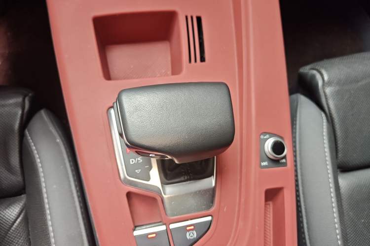 Used Audi A4L 2020 40 TFSI Fashion Dynamic Model