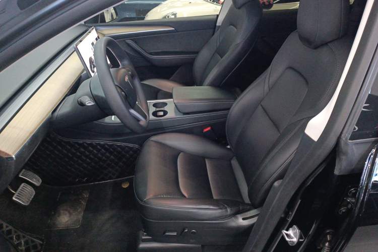 Used Tesla Model Y 2021 Standard Range Rear-Wheel Drive Version
