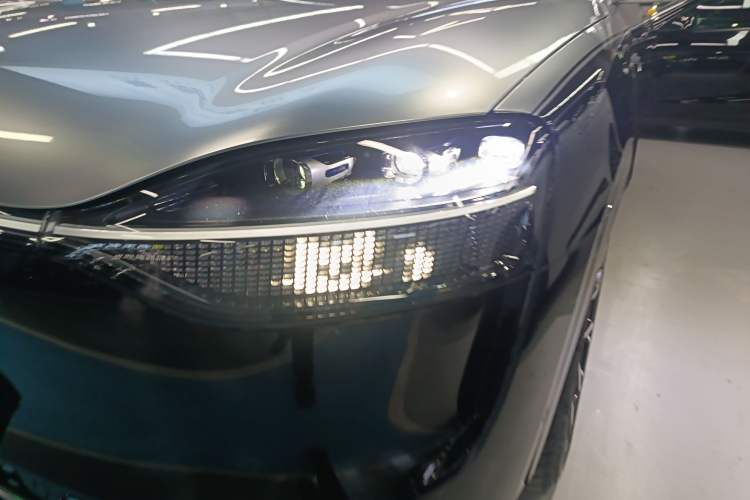 Used Hima AITO M9 2024 Range-Extended Ultra Version 42 kWh 6-Seater Model
