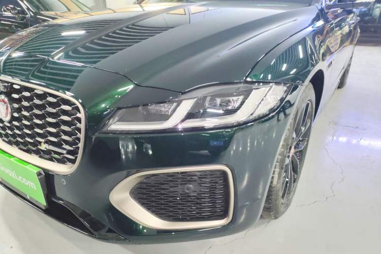 Used Jaguar XFL 2023 XFL 2.0T P250 Two-Wheel-Drive Elite Sport Gold Edition
