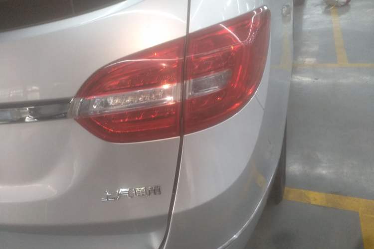 Used Buick GL8 2018 28T Luxury Model China VI Standard