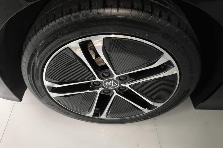 Used BYD Han 2023 EV Champion Edition 605KM Front-Drive Premium Model