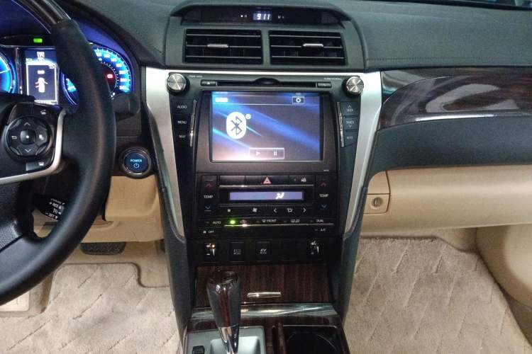 Used Toyota Camry 2015 Dual-Engine 2.5 HG Luxury Navigation Edition