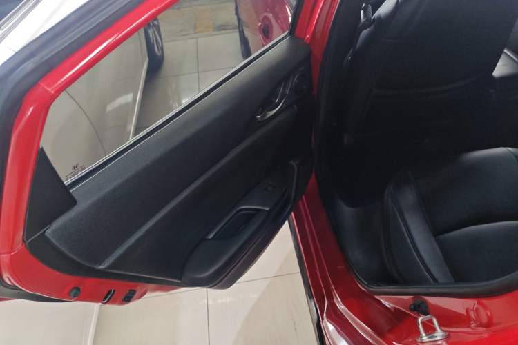 Used Honda Civic 2021 HATCHBACK 220TURBO CVT New Trendsetter
