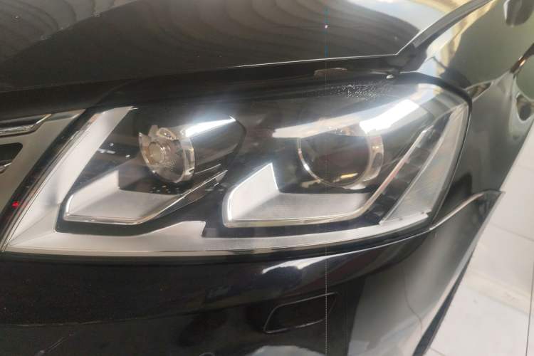 Used Volkswagen Magotan 2015 Facelift 1.8TSI Luxury Model
