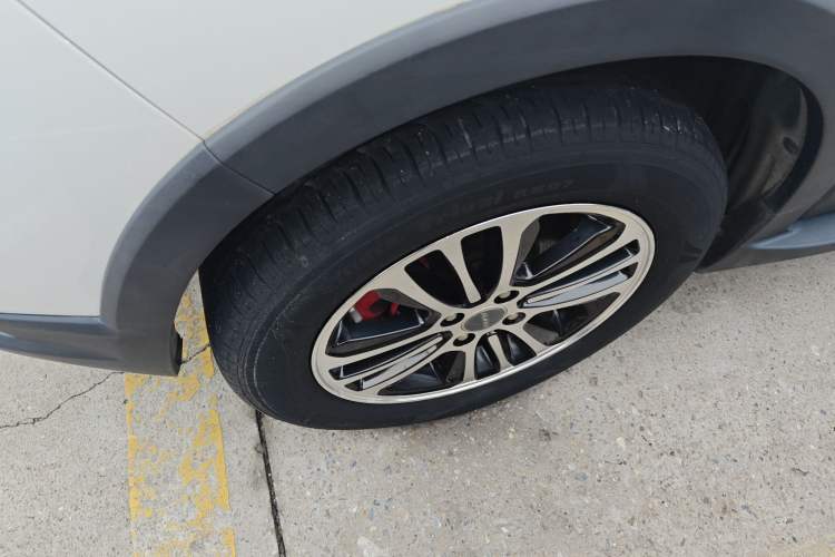 Used Haval H1 2016 Blue Label 1.5L AMT Luxury Model
