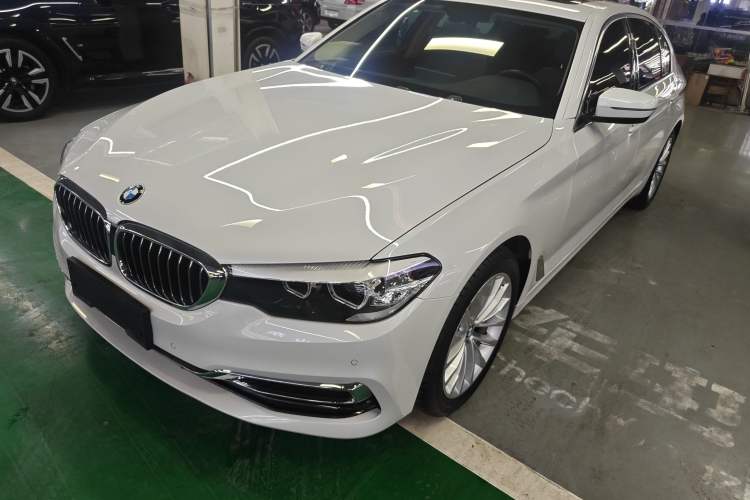Used BMW 5 Series 2019 525Li Luxury Package