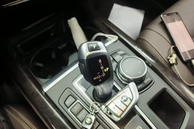 Used BMW X5 2015 xDrive28i
