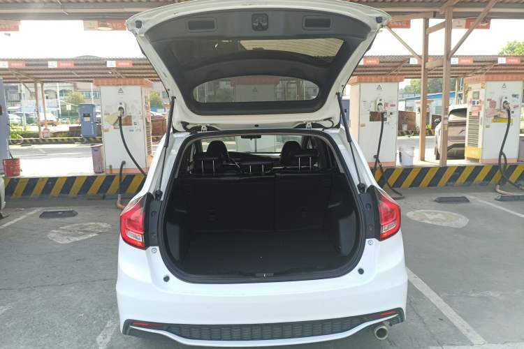 Used Honda Jade 2017 1.8L automatic Comfort version 5 seats
