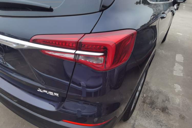 Used Buick Envision 2020 20T Two-Wheel Drive Luxury Model
