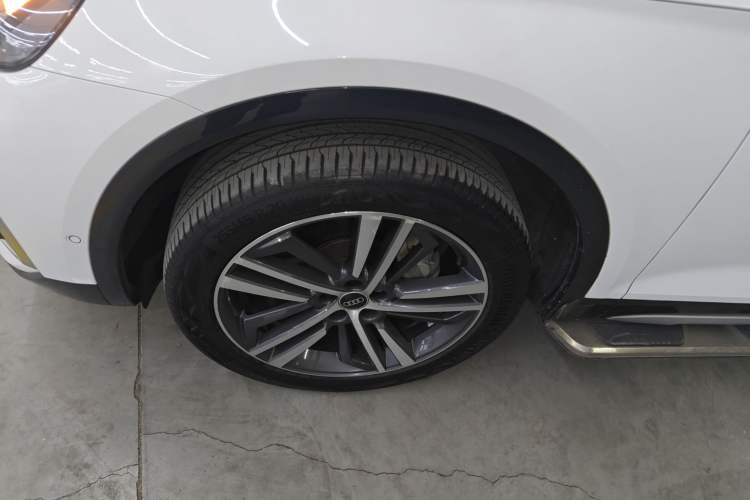 Used Audi Q5L 2022 40T Luxury Elegant Model