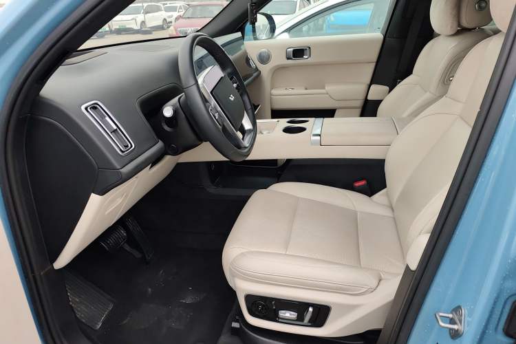 Used Li Auto L7 2024 Ultra Model
