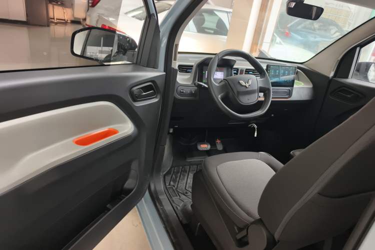 Used Wuling Hongguang MINIEV 2022 Easy Version Lithium Iron Phosphate