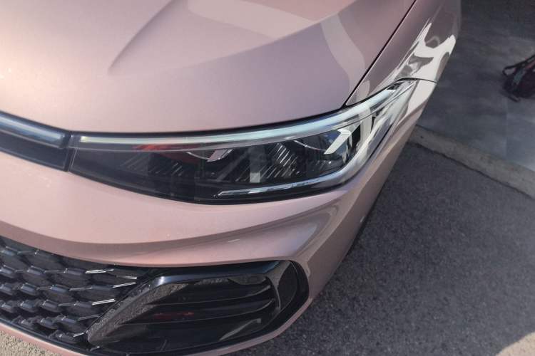 Used Volkswagen Passat 2025 Pro 380TSI Starry Dragon Luxury Edition
