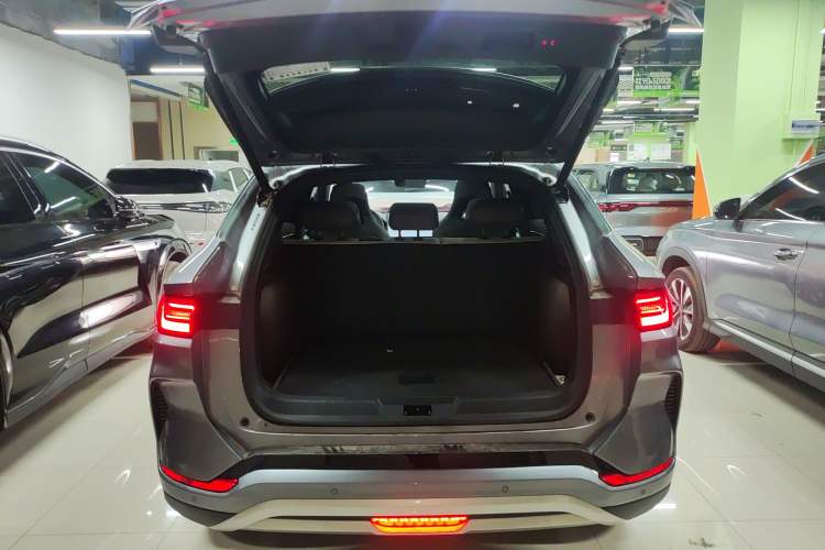 Used BYD Song PLUS New Energy 2025 DM-i Smart Drive 112KM Prestige Model