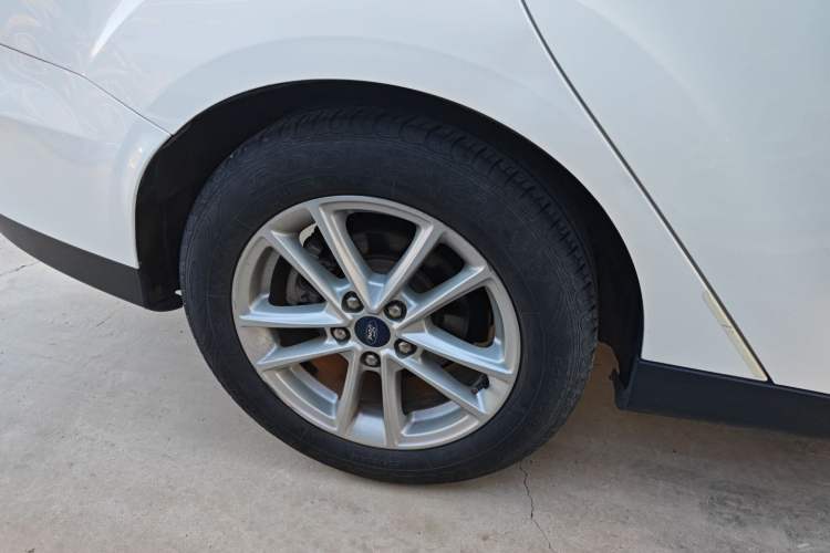 Used Ford Focus 2018 Sedan Classic EcoBoost 180 Automatic Elite Model