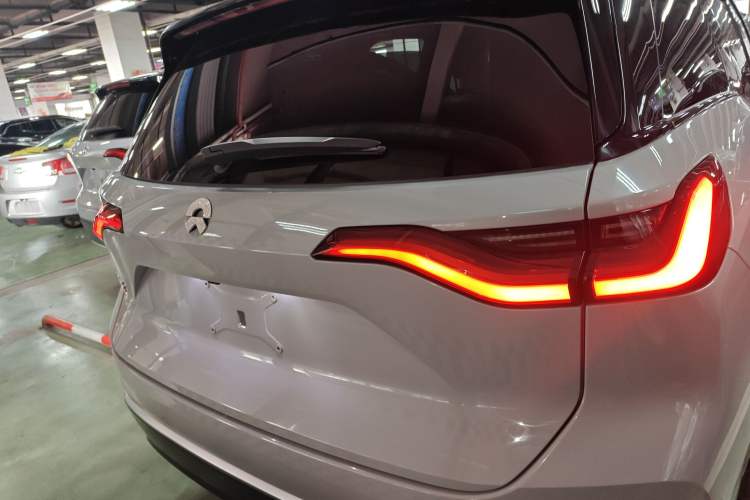 Used Nio ES8 2020 415 km Signature Edition 6-Seater Version
