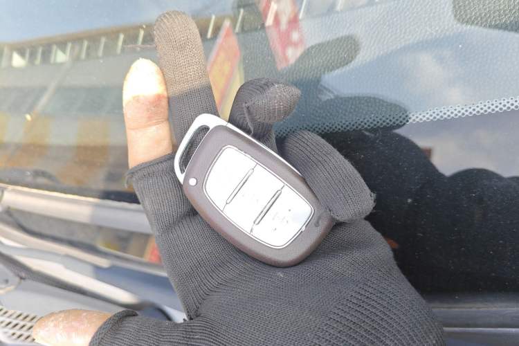 Used Hyundai ix35 2015 2.0L Automatic 2WD Smart Version China V Standard
