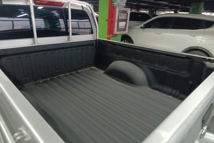 Used Great Wall Wingle 5 2021 2.0T Diesel Two-Wheel Drive Elite Version Big Double Cab China VI Standard GW4D20M
