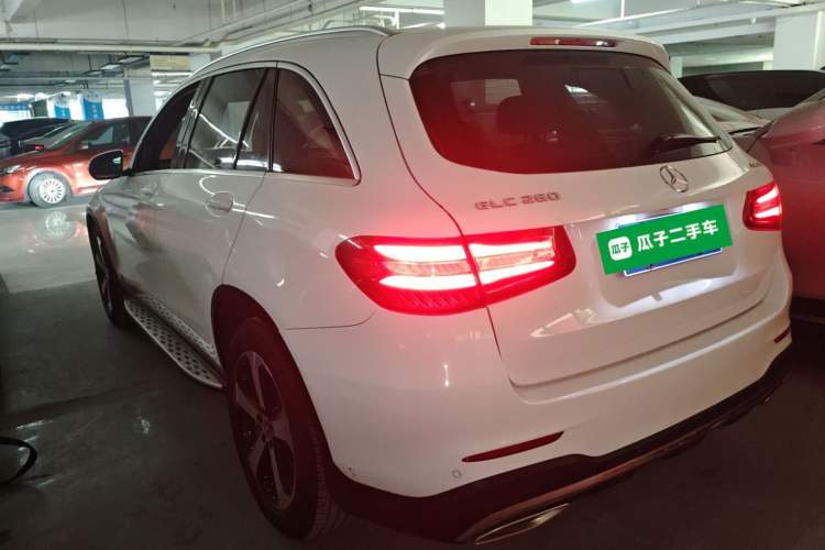 Used Mercedes-Benz GLC 2019 GLC 260 4MATIC Luxury Model
