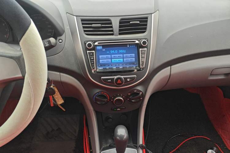 Used Hyundai Verna 2014 1.4L Automatic Smart GLS
