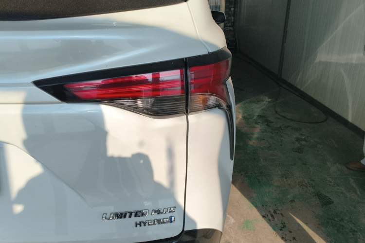 Used Toyota Sienna 2021 2.5L Hybrid Ultimate Edition