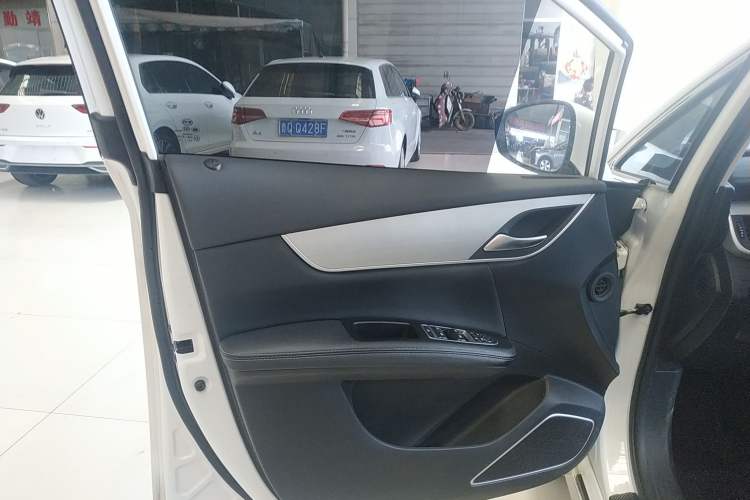 Used BYD Song MAX 2021 Upgraded Model 1.5T Automatic Luxury 7-Seater
