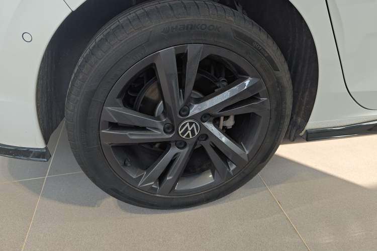 Used Volkswagen Golf 2023 Facelift 280TSI DSG R-Line Lite