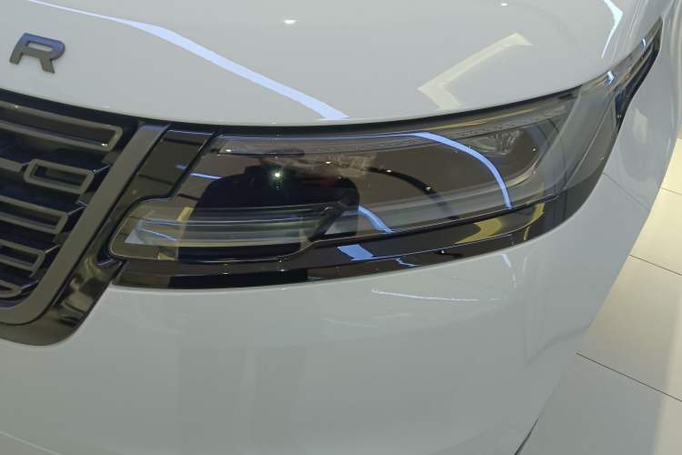 Used Land Rover Range Rover Velar 2024 Dynamic SE