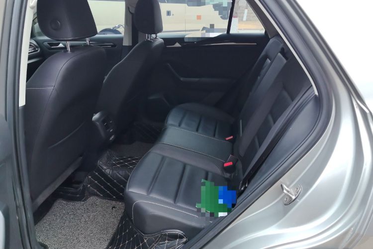 Used Volkswagen T-ROC 2019 280TSI DSG Two-Wheel Drive Comfort Version China VI Standard
