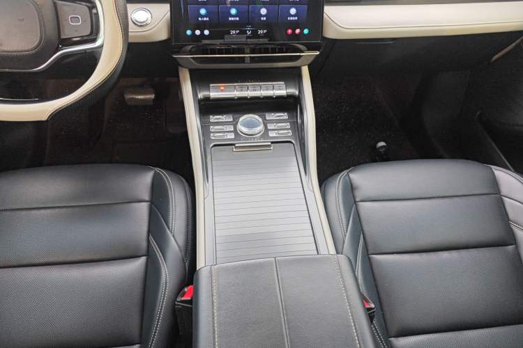 Used Lincoln Nautilus 2023 2.0T Four-Wheel Drive Luxury Edition
