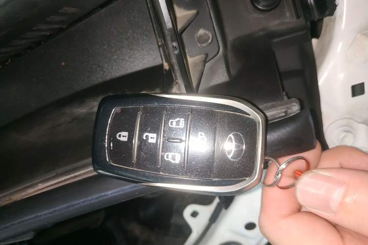 Used Toyota Alphard 2018 Revised Version 3.5L Premium Edition
