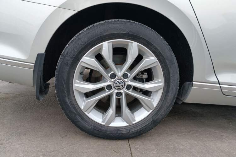 Used Volkswagen Magotan 2019 330TSI DSG Luxury Version China VI Standard
