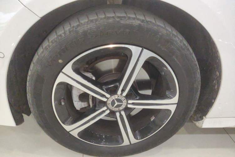 Used Mercedes-Benz A-Class 2024 Updated A 200 L Fashion Version
