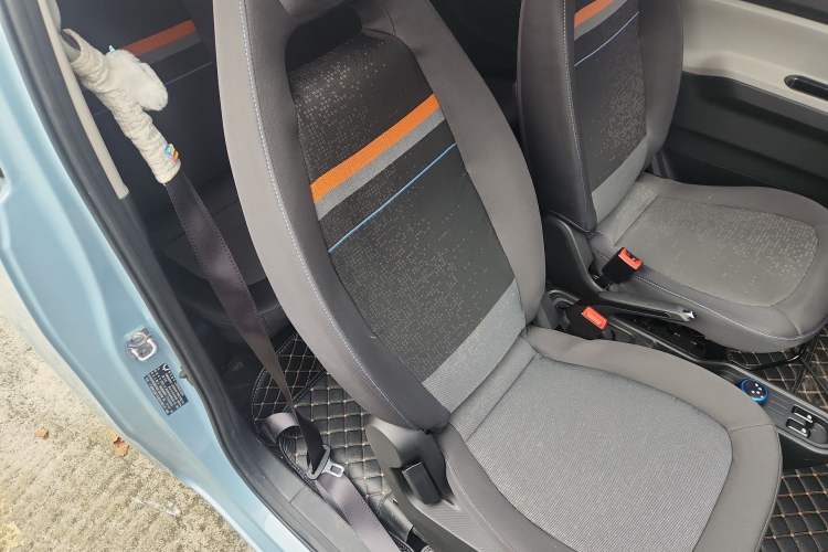 Used Wuling Hongguang MINIEV 2021 Macaron Premium Model – Lithium-NMC
