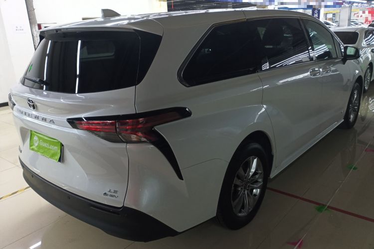 Used Toyota Sienna 2024 2.5L Hybrid Comfort Edition
