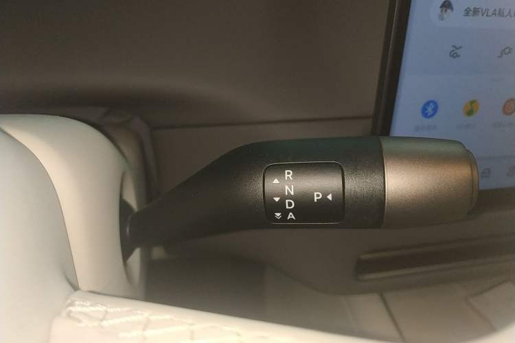 Used Li Auto Li Auto i6 2025 Model Two-Wheel-Drive Standard Type
