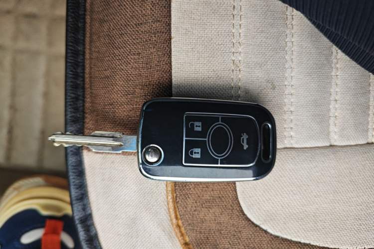 Used Buick Excelle 2013 1.5L Automatic Classic Model
