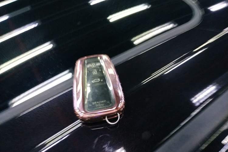 Used Toyota Avalon 2019 2.5L Ambition Version China VI Standard
