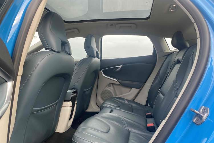 Used Volvo V40 2014 2.0T Zhiya Edition